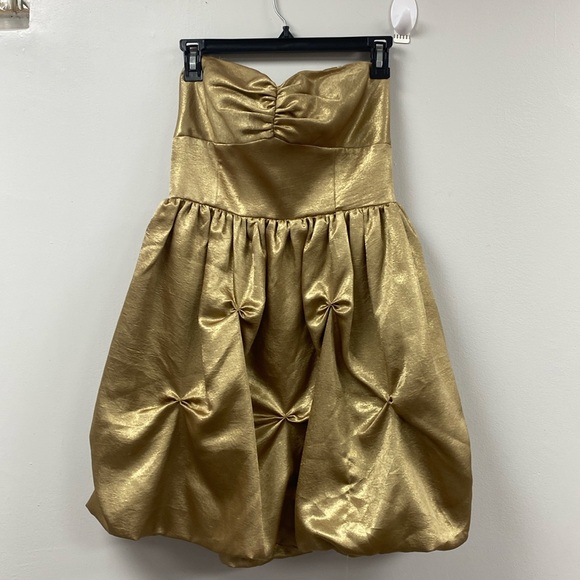 Morgan & Co. Dresses & Skirts - Cocktail Dress